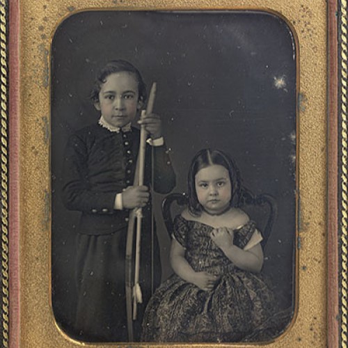 Family Ties: Daguerreotype Portraits